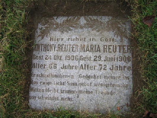 Reuter gravestone 1906